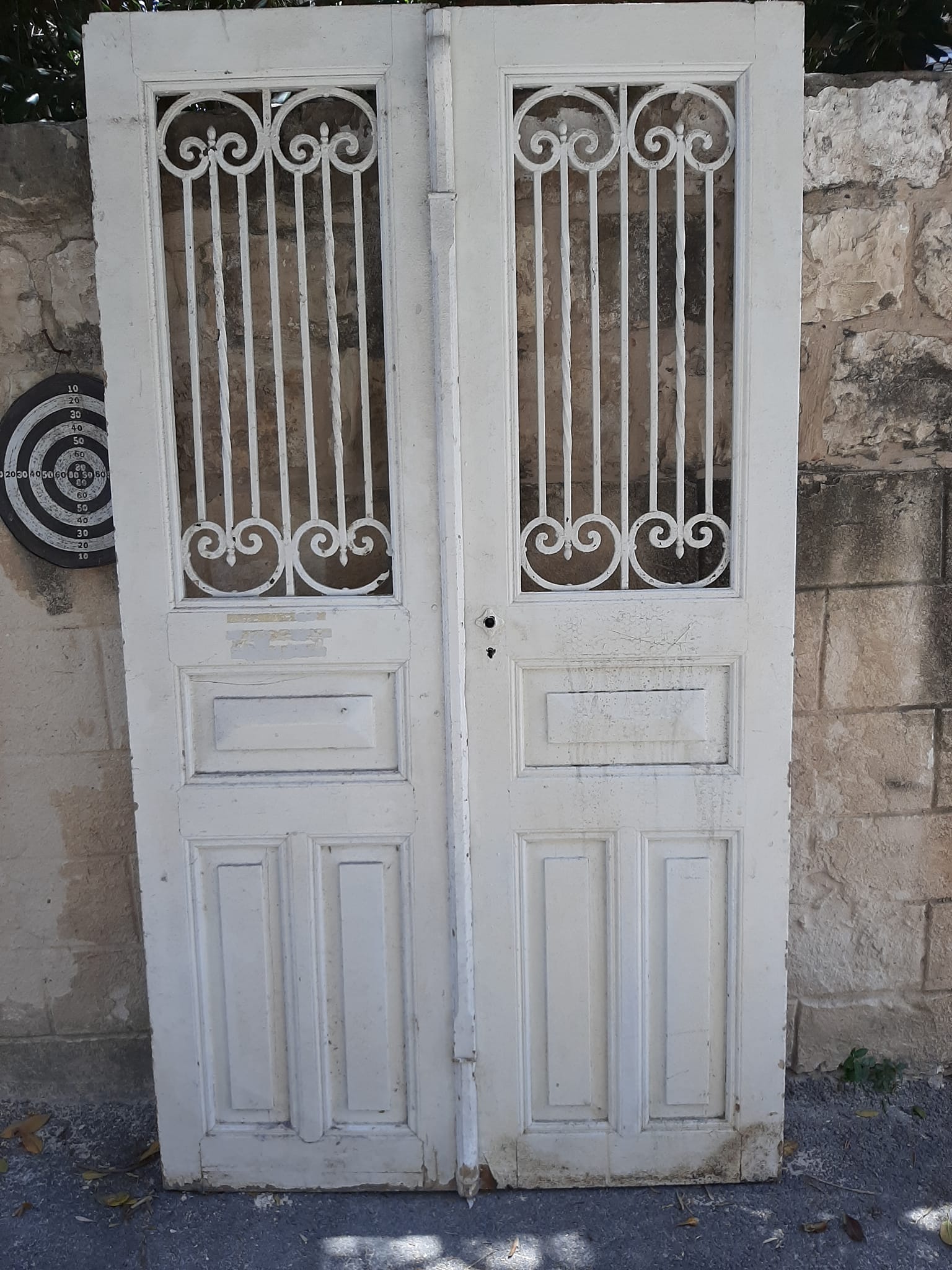 דלת עץ פנימית וינטג' מפירוק – Tony Ashkar Gallery